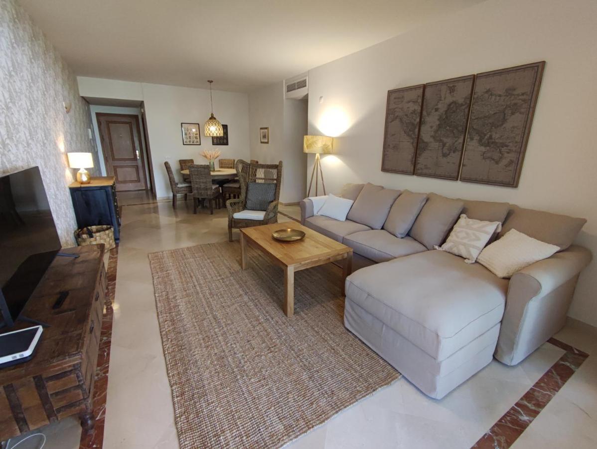 Costalita On The Beach - 3 Bedroom Cosy Apartment エステポナ エクステリア 写真